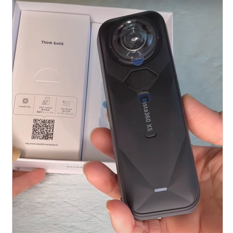 Insta360 X5